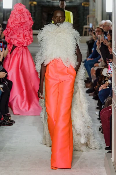 Look 2